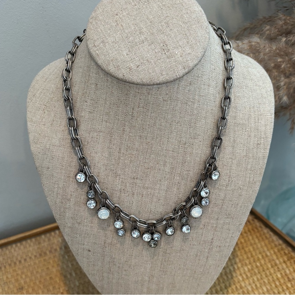 A&C Art Deco style Silver Necklace with Crystal pendants in good condition